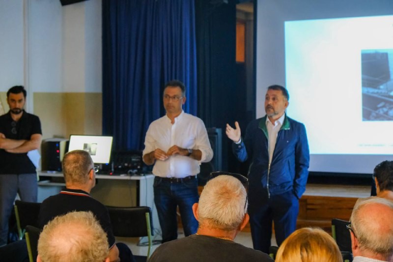 Santa Cruz presenta a vecinos y vecinas el proyecto de recuperación del litoral de Añaza